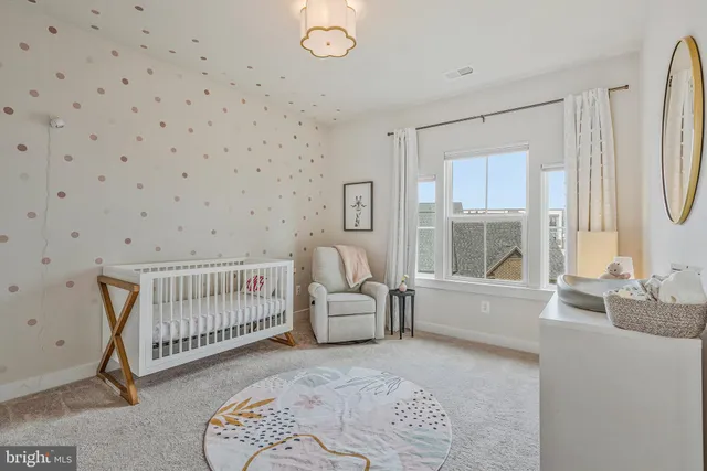 $645,000 | 13240 Lake Woodland Way, Unit 5F, Herndon, VA 20171