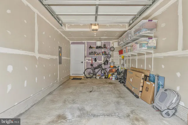 $645,000 | 13240 Lake Woodland Way, Unit 5F, Herndon, VA 20171