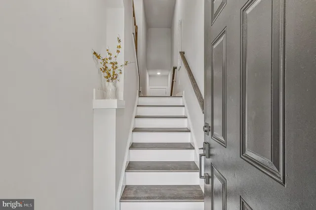 $645,000 | 13240 Lake Woodland Way, Unit 5F, Herndon, VA 20171