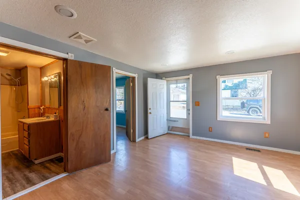 $112,000 | 25 4th Avenue, Soudan, MN 55782