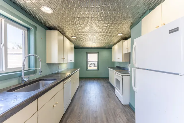 $124,000 | 25 4th Avenue, Soudan, MN 55782