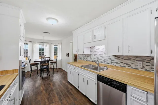 $229,900 | 5144 Brookleigh Drive, Byram, MS 39272