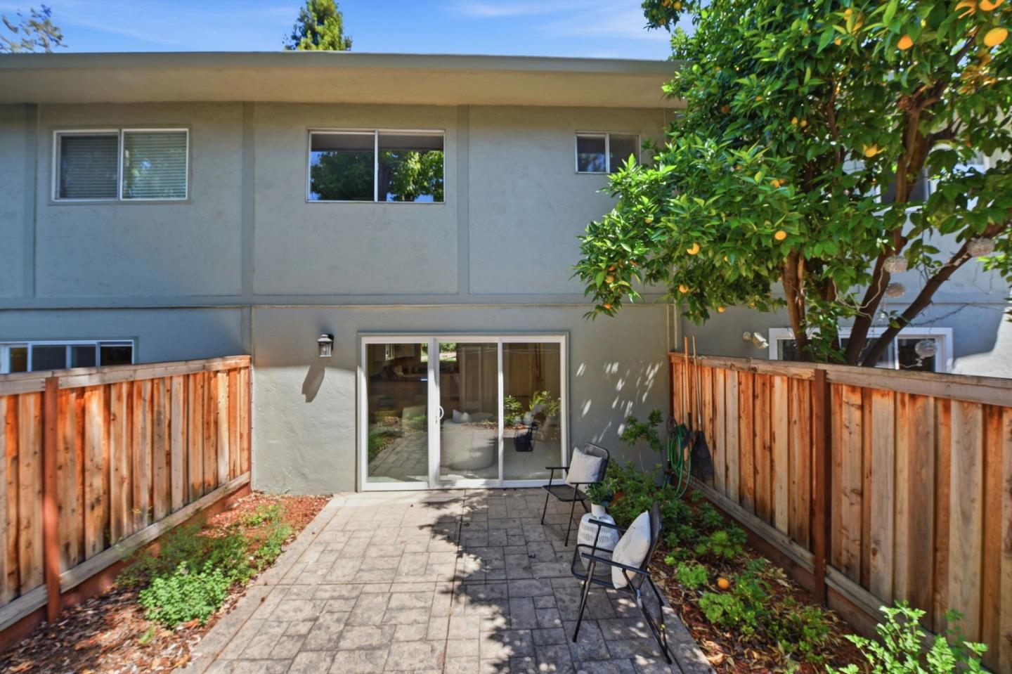 2047 Montecito Avenue, Unit 2 Mountain View, CA 94043 - Photo 26 of 36