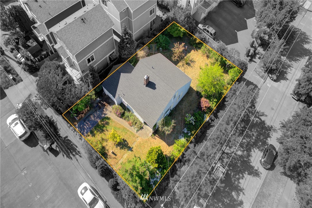 752 North 92nd Street Seattle, WA 98103 - Photo 5 of 12 Gallery Image 5