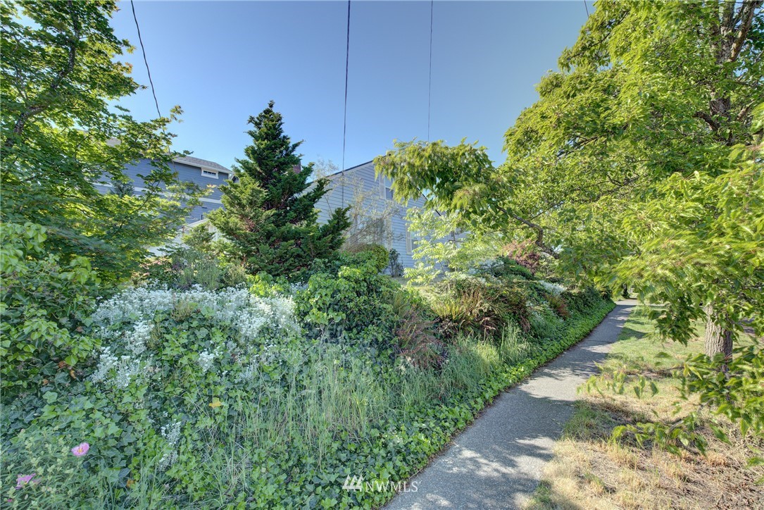 752 North 92nd Street Seattle, WA 98103 - Photo 8 of 12 Gallery Image 8