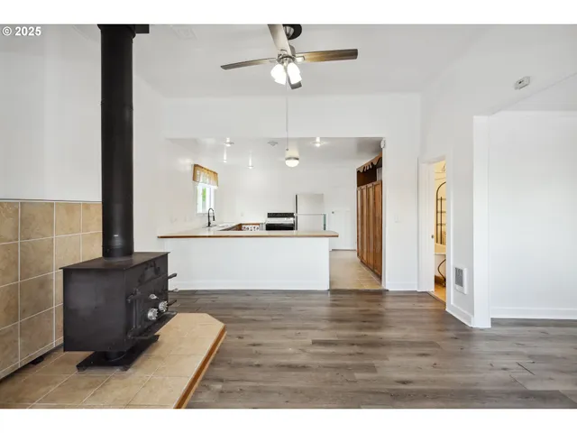 $210,000 | 400 Mc Coy Street, Moro, OR 97039