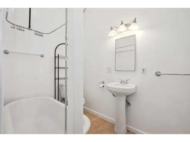 $210,000 | 400 Mc Coy Street, Moro, OR 97039