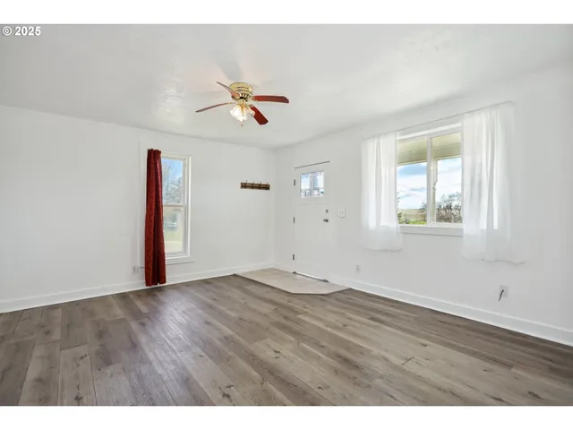 $210,000 | 400 Mc Coy Street, Moro, OR 97039