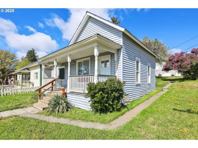 $210,000 | 400 Mc Coy Street, Moro, OR 97039