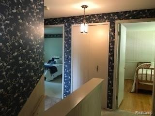 18405 Levan Road Livonia, MI 48152 - Photo 8 of 18 08-UpEntry.jpg