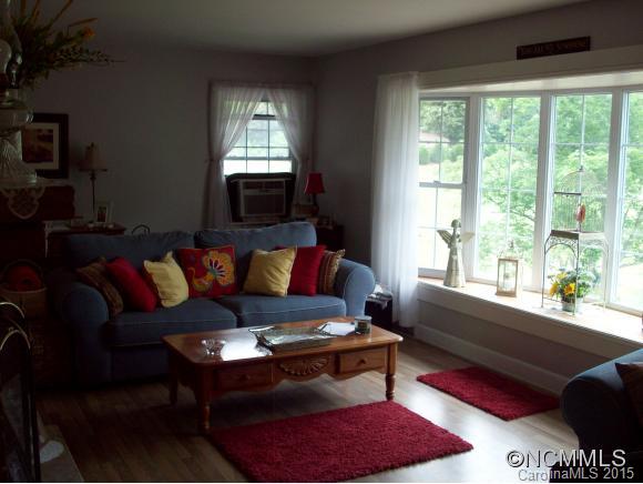 181 Little Creek Road Clyde, NC 28721 - Photo 7 of 20