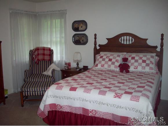 181 Little Creek Road Clyde, NC 28721 - Photo 10 of 20