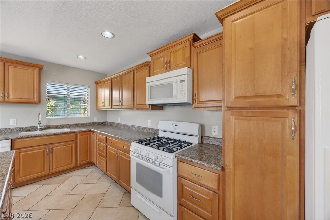 132 Cedar Street Henderson, NV 89015 - Photo 18 of 37