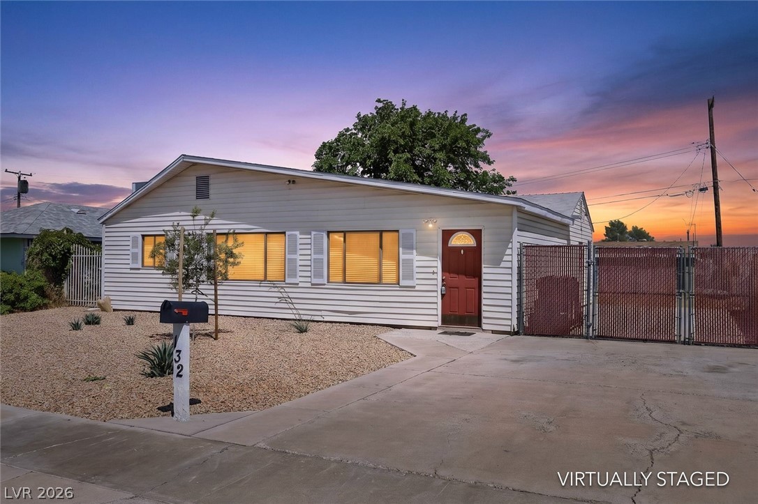 132 Cedar Street Henderson, NV 89015 - Photo 2 of 37