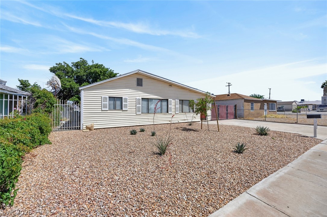 132 Cedar Street Henderson, NV 89015 - Photo 35 of 37