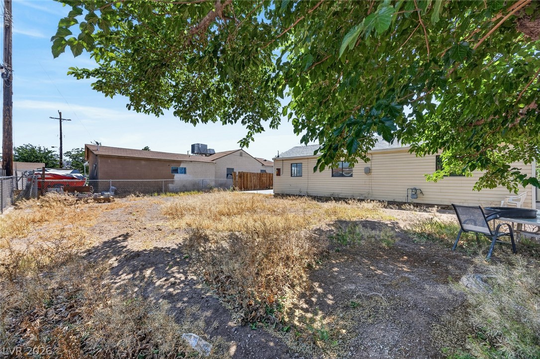 132 Cedar Street Henderson, NV 89015 - Photo 6 of 37