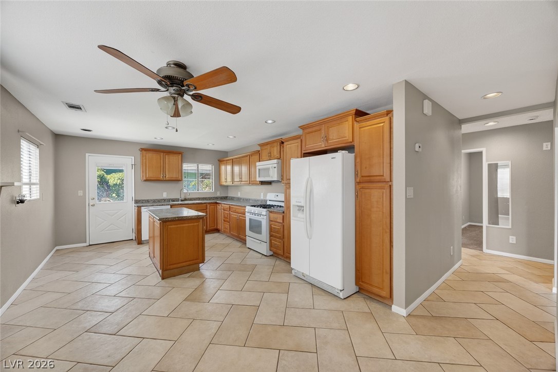 132 Cedar Street Henderson, NV 89015 - Photo 10 of 37