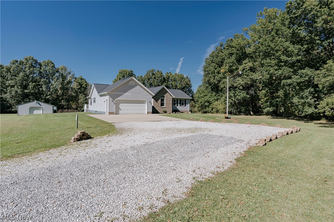 15705 Lowe Road Northeast Alliance, OH 44601 - Photo 2 of 34 Gallery Image 2