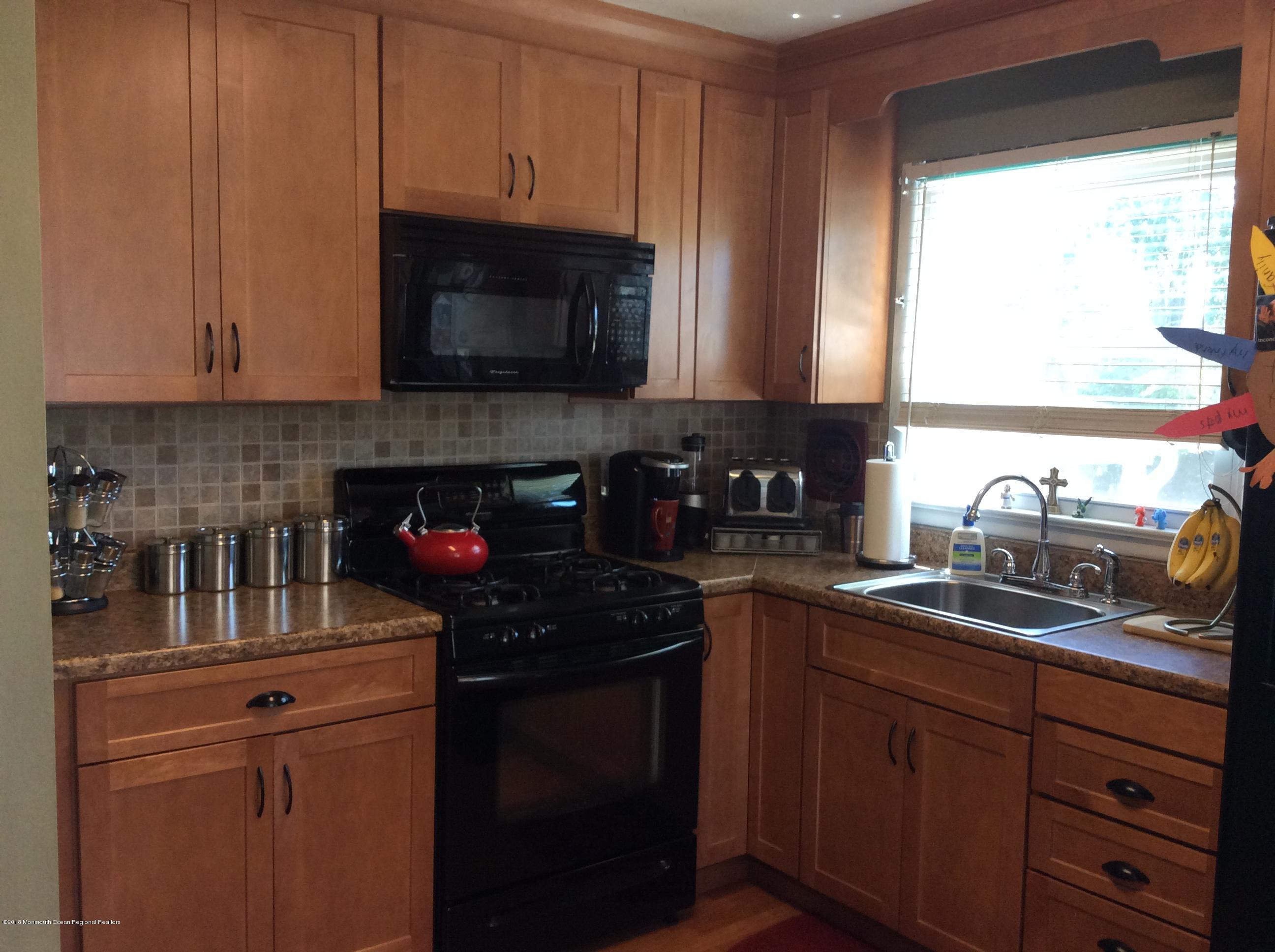 110 Cranbury Road Brick, NJ 08724 - Photo 11 of 24 482C1103-98D1-4631-A9BB-F9042A95E5FC
