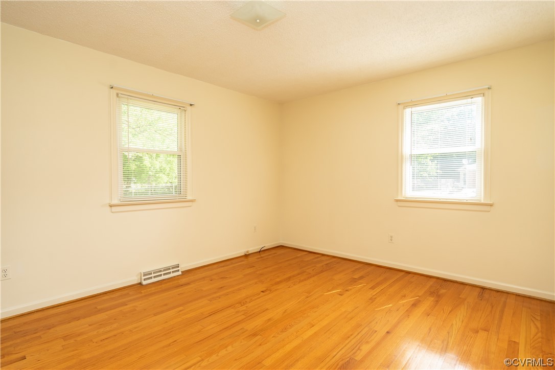 2885 Venter Road Aylett, VA 23009 - Photo 19 of 34 a view of an empty room with a window