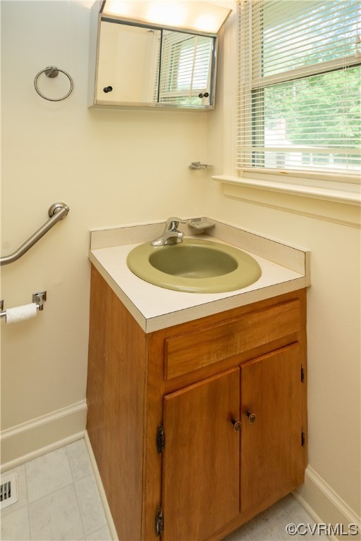 2885 Venter Road Aylett, VA 23009 - Photo 24 of 34 a utility room with dryer and washer