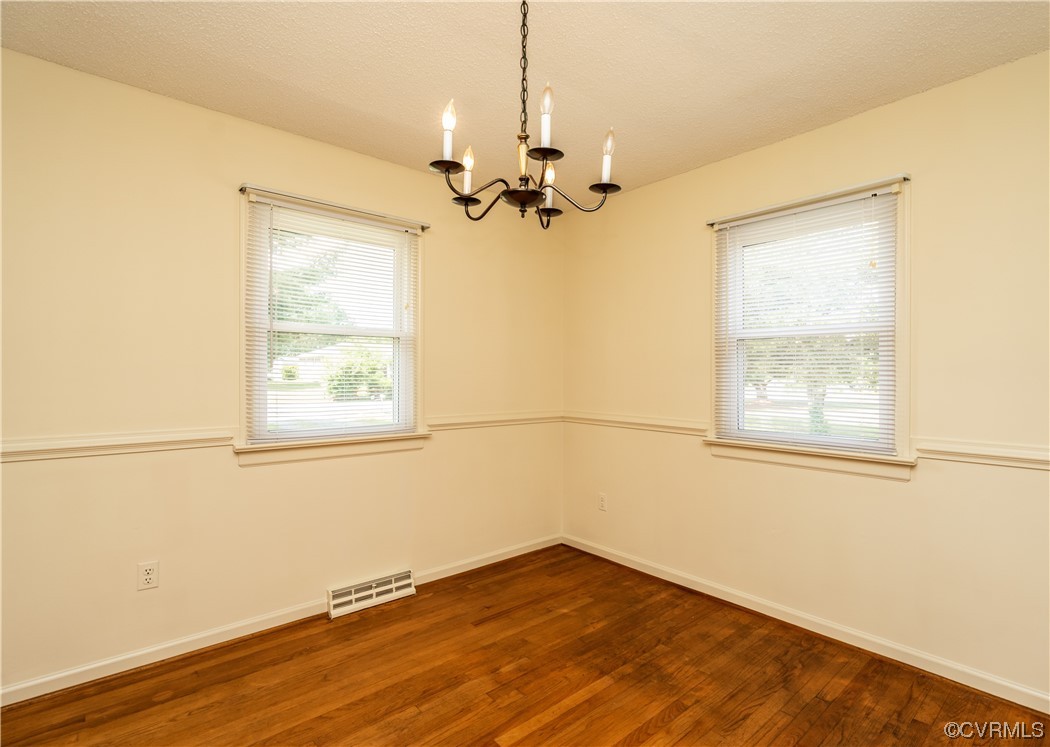 2885 Venter Road Aylett, VA 23009 - Photo 10 of 34 an empty room with a window and a ceiling fan