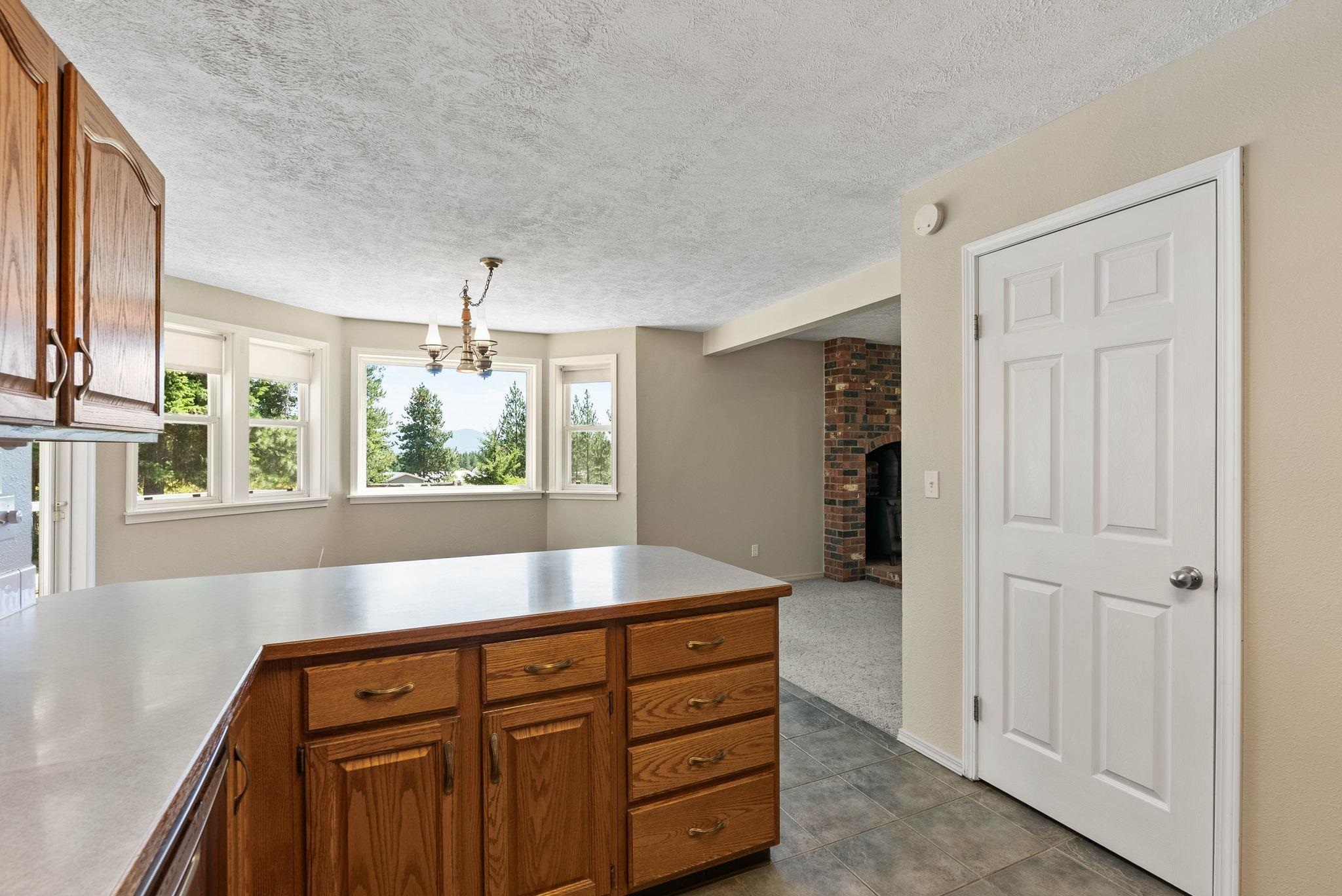 42816 North Division Road Deer Park, WA 99006 - Photo 14 of 45 Gallery Image 14