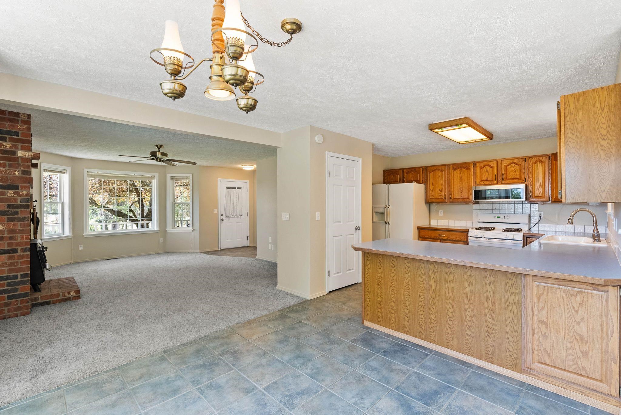 42816 North Division Road Deer Park, WA 99006 - Photo 10 of 45 Gallery Image 10