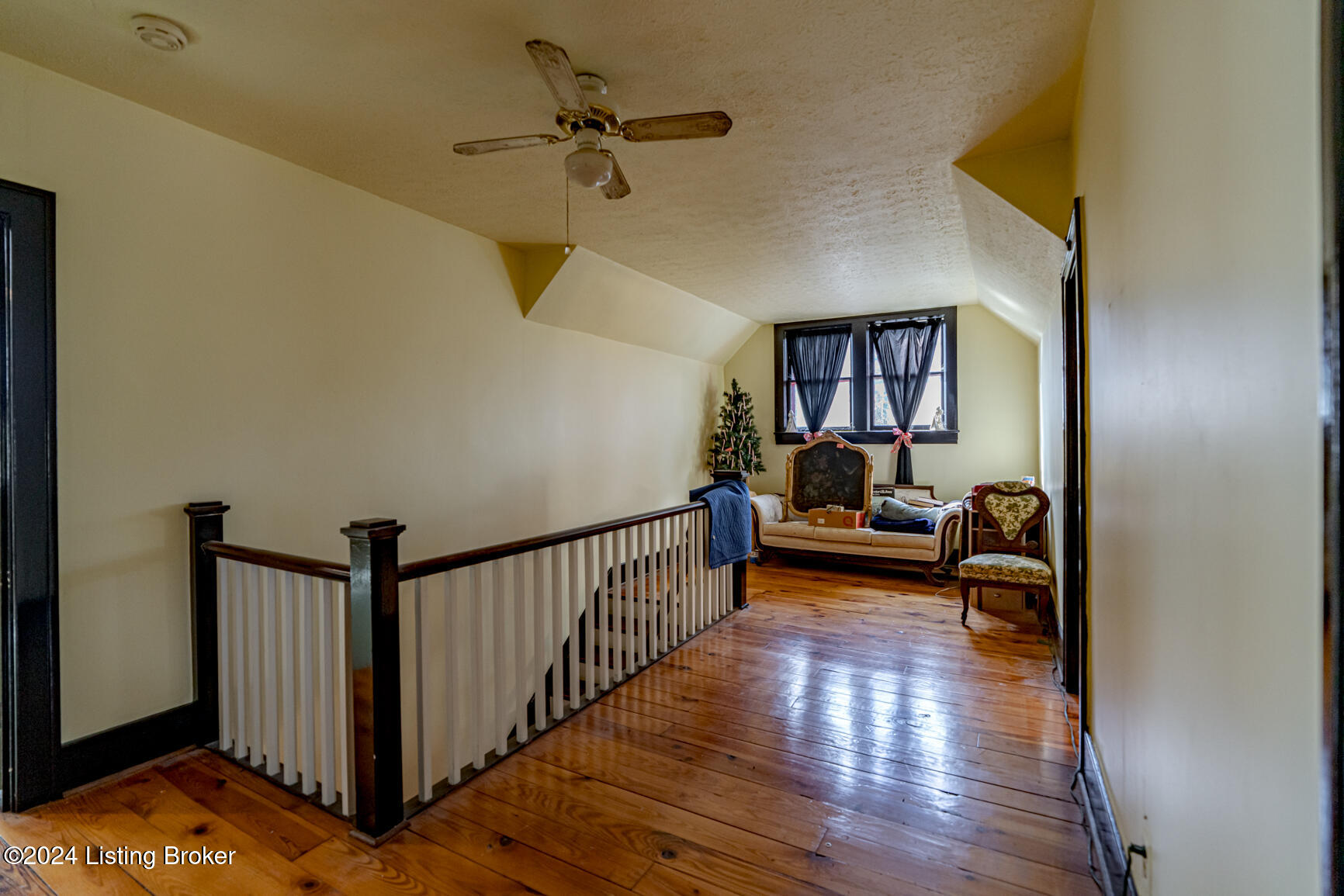 7004 River Road Prospect, KY 40059 - Photo 28 of 41 DSC09902