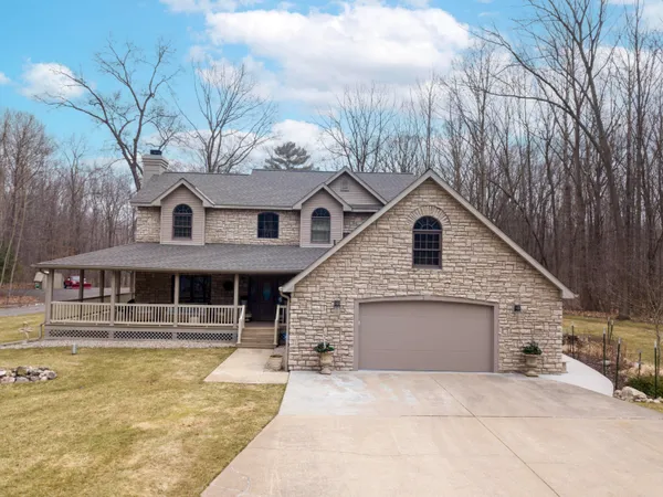 $849,000 | 9593 Oakley Road, St. Charles, MI 48655