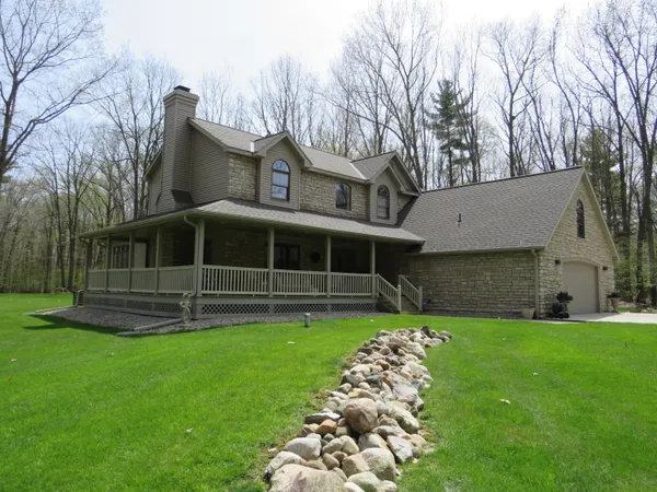 $799,000 | 9593 Oakley Road, St. Charles, MI 48655