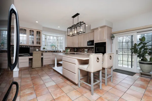 $849,000 | 9593 Oakley Road, St. Charles, MI 48655