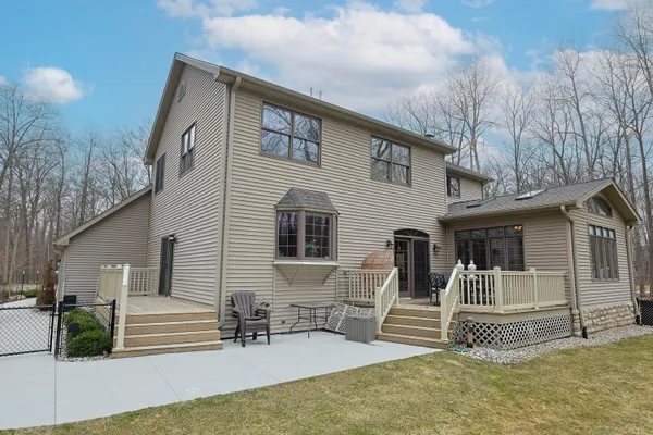 $799,000 | 9593 Oakley Road, St. Charles, MI 48655