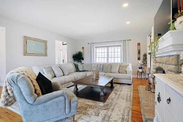 $849,000 | 9593 Oakley Road, St. Charles, MI 48655