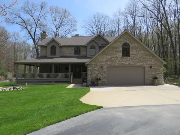 $799,000 | 9593 Oakley Road, St. Charles, MI 48655