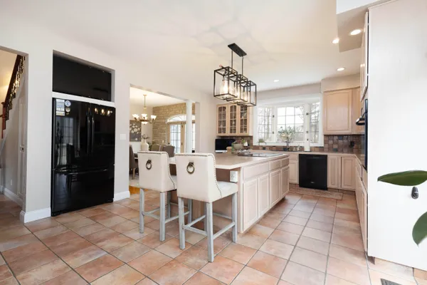 $799,000 | 9593 Oakley Road, St. Charles, MI 48655