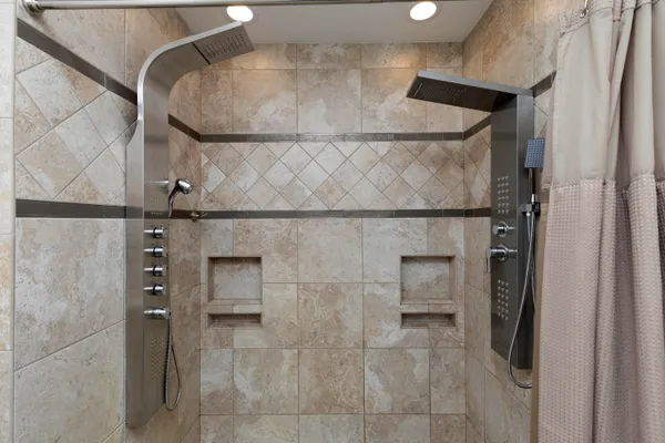 $799,000 | 9593 Oakley Road, St. Charles, MI 48655
