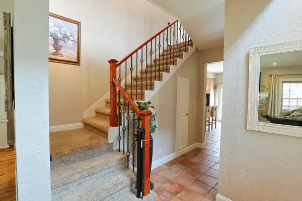 $799,000 | 9593 Oakley Road, St. Charles, MI 48655