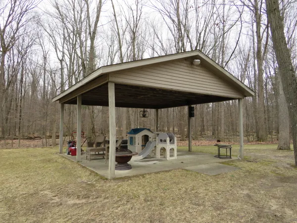 $849,000 | 9593 Oakley Road, St. Charles, MI 48655