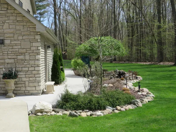 $799,000 | 9593 Oakley Road, St. Charles, MI 48655