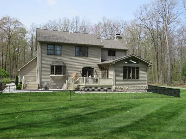 $799,000 | 9593 Oakley Road, St. Charles, MI 48655