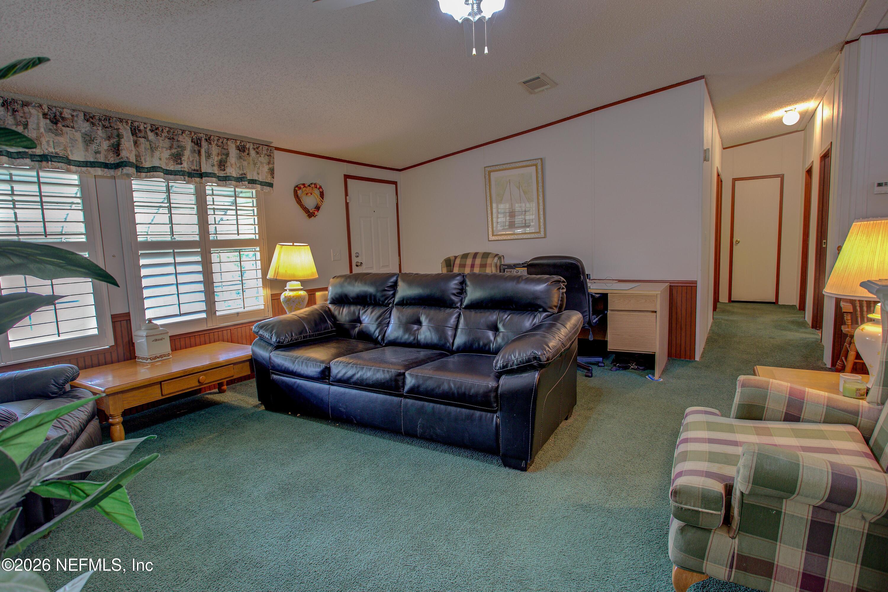 28050 Roundup Place Hilliard, FL 32046 - Photo 18 of 43 20260402-28050_Roundup_Pl-39