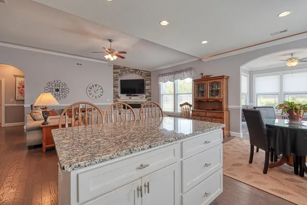 $425,000 | 205 Creekside Farms Way, Duncan, SC 29334