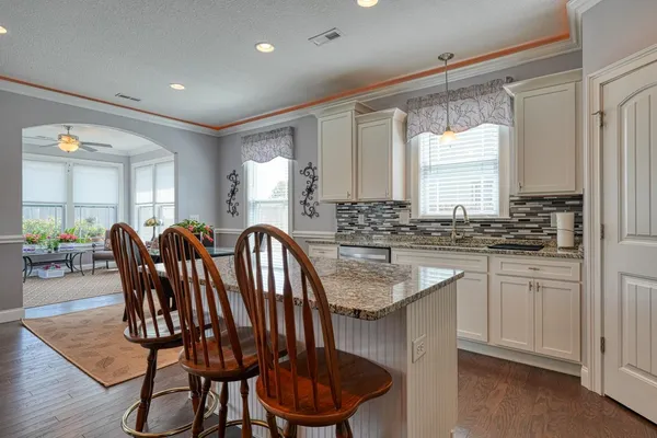 $425,000 | 205 Creekside Farms Way, Duncan, SC 29334