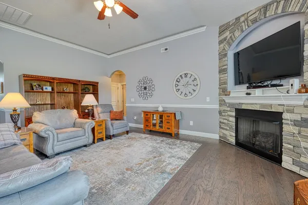 $425,000 | 205 Creekside Farms Way, Duncan, SC 29334