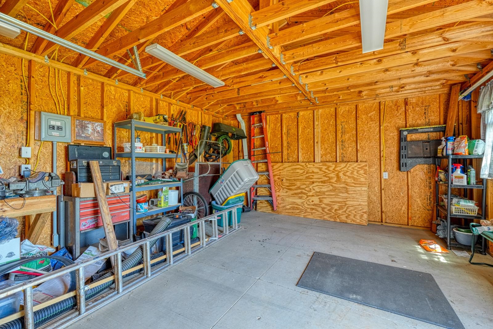 205 Creekside Farms Way Duncan, SC 29334 - Photo 40 of 49