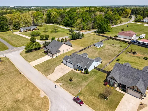 $425,000 | 205 Creekside Farms Way, Duncan, SC 29334