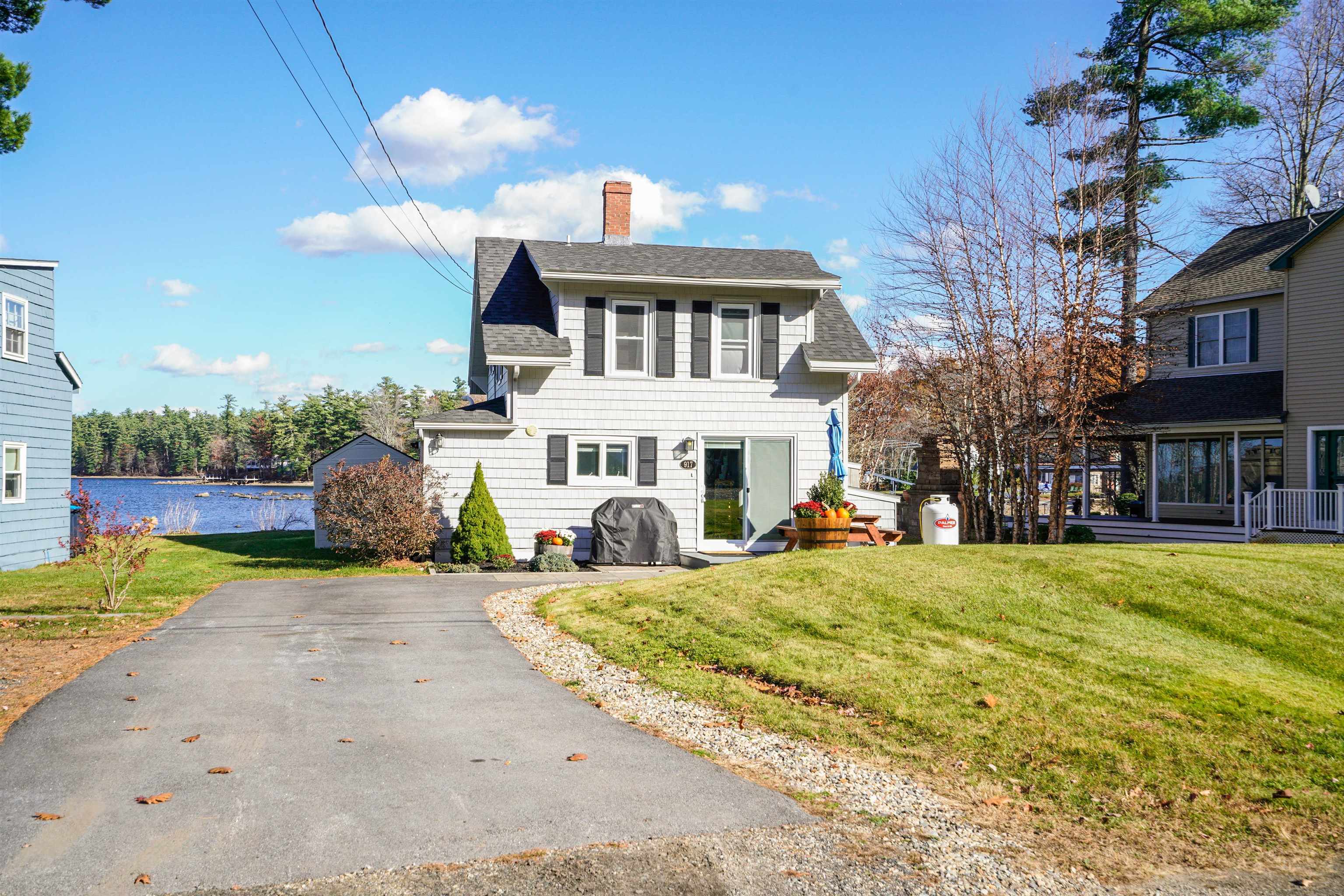 917 Whitney Grove Road Derry, NH 03038 - Photo 3 of 56