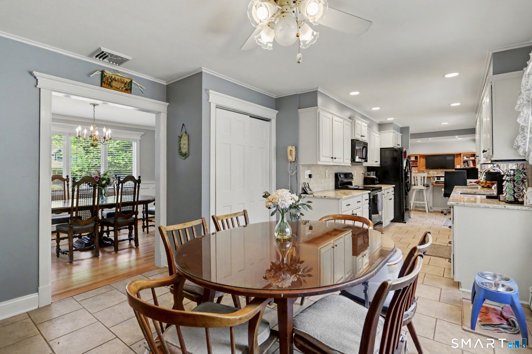14 Peters Road Trumbull, CT 06611 - Photo 8 of 40