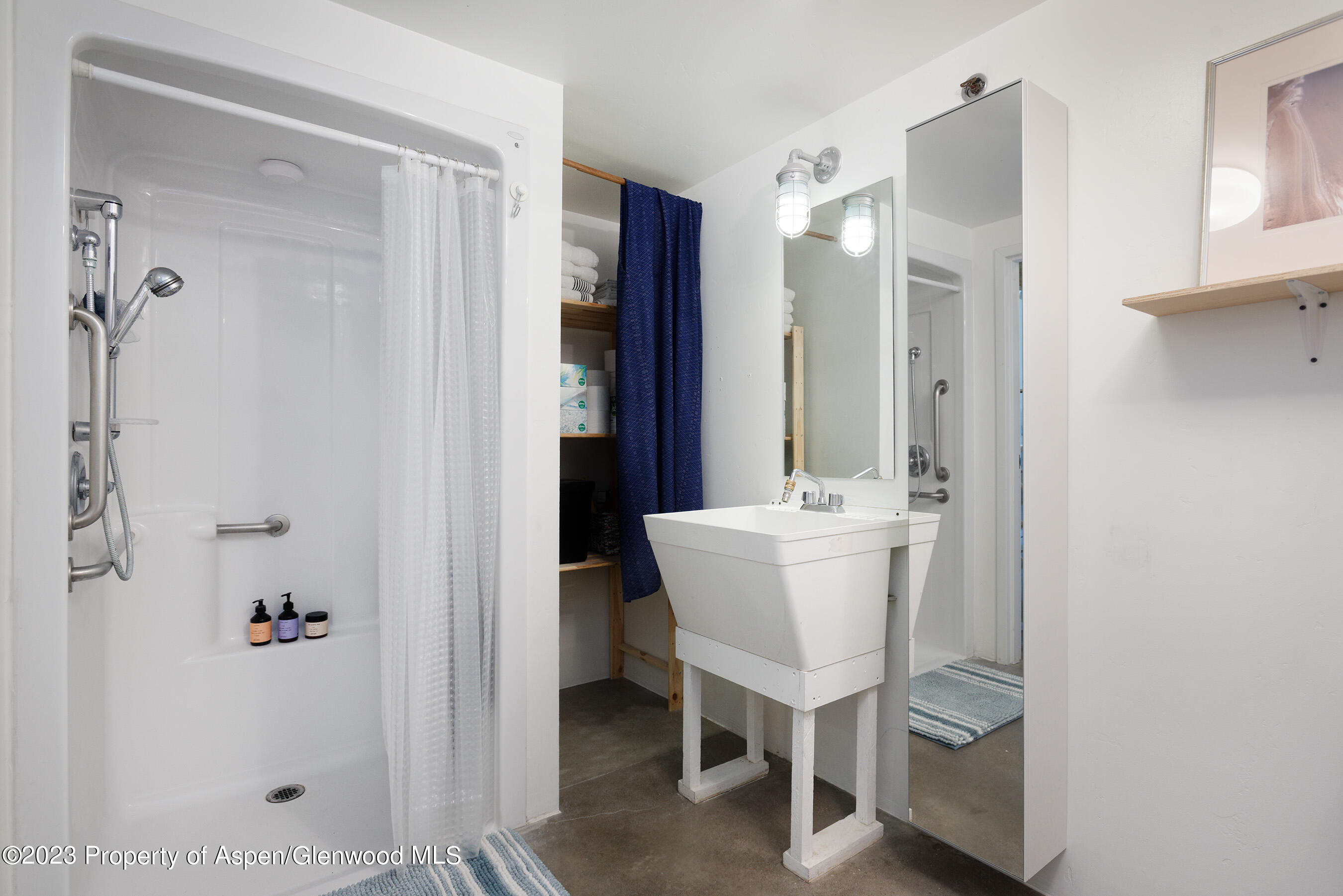 28 Widget Street, Unit 413 Basalt, CO 81621 - Photo 14 of 15 Bath